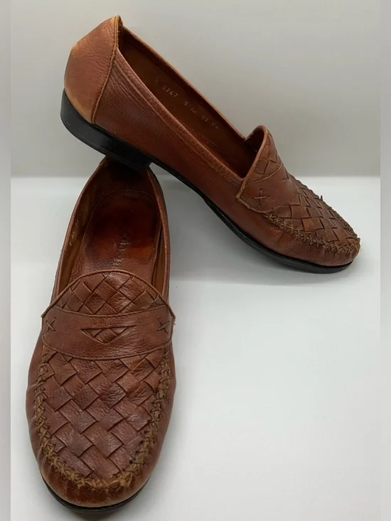 COLE HAAN Distressed Basketweave Detailed Loafers in classic leather Womens 8 - Picture 2 of 6